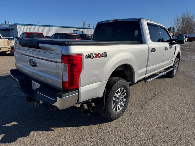 2017 Ford Super Duty F-250 SRW Lariat