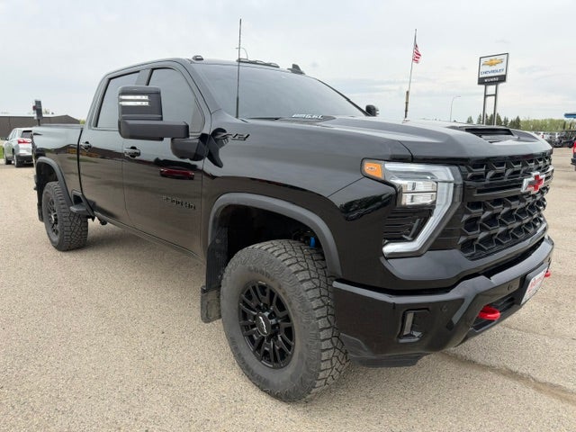 2025 Chevrolet Silverado HD ZR2 4WD Crew Cab Standard Box's photo