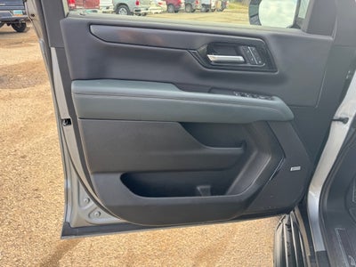 2025 GMC Yukon XL AT4