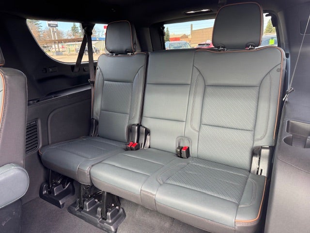 2025 GMC Yukon XL AT4