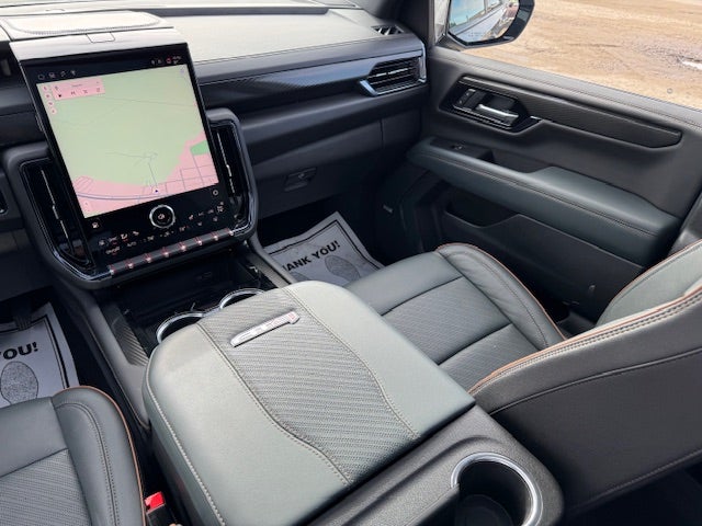 2025 GMC Yukon XL AT4