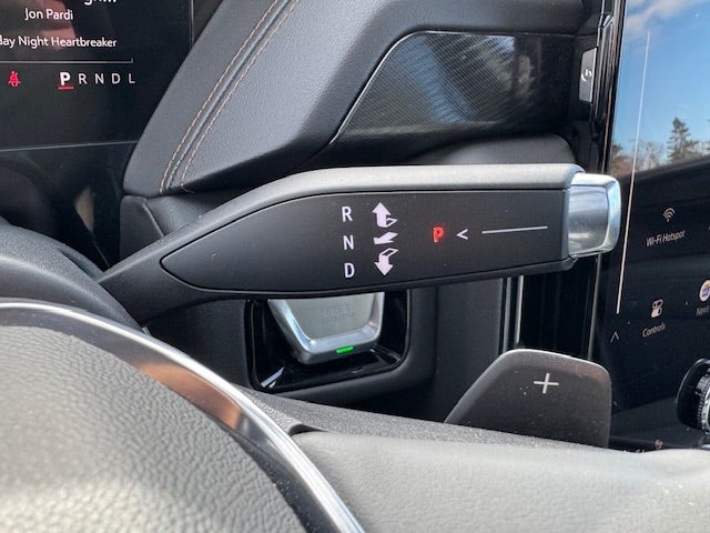 2025 GMC Yukon XL AT4