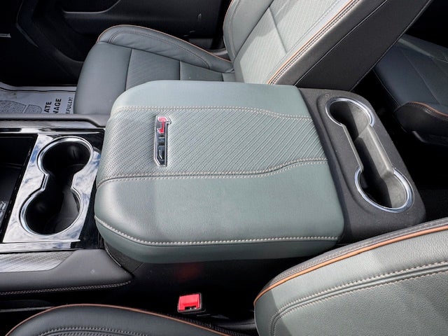 2025 GMC Yukon XL AT4