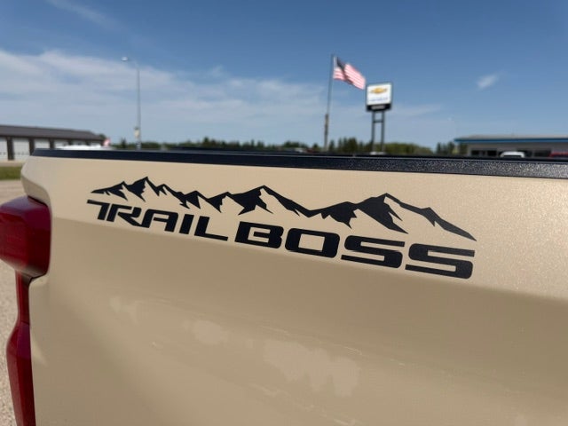 2022 Chevrolet Silverado 1500 Custom Trail Boss