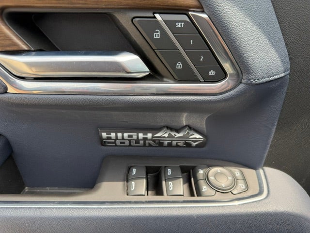 2022 Chevrolet Silverado 1500 High Country