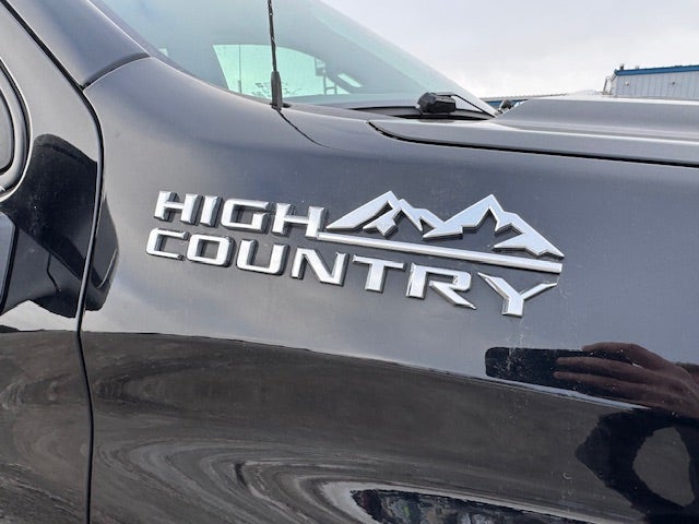 2022 Chevrolet Silverado 1500 LTD High Country