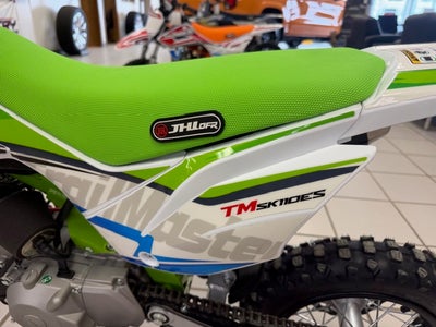 2025 TRAILMASTR DIRT BIKE Base