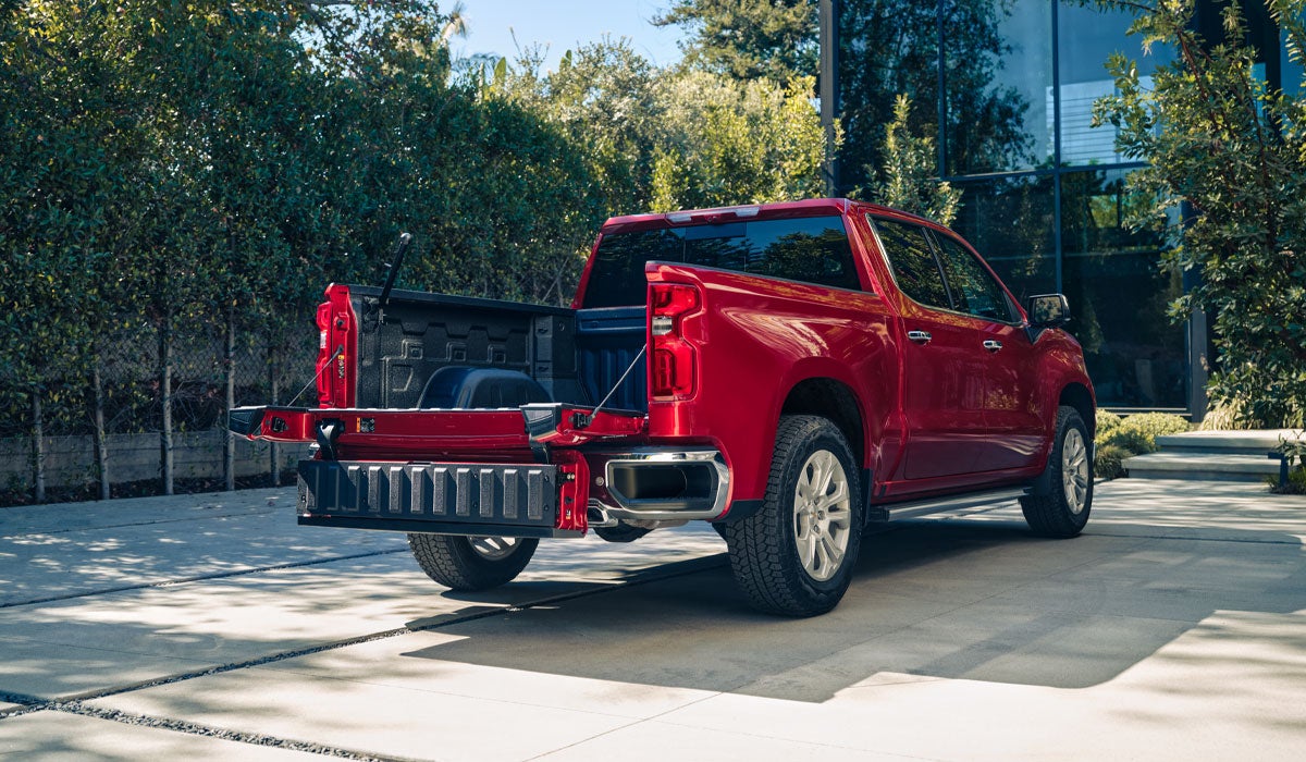 Munro Motor Co in ROLLA ND